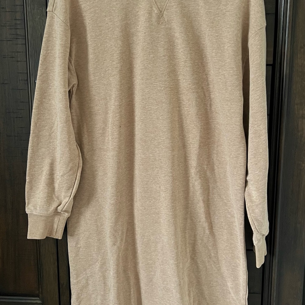 Old Navy Beige Ribbed Sweater